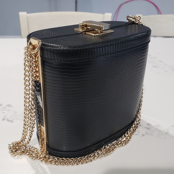 black box purse